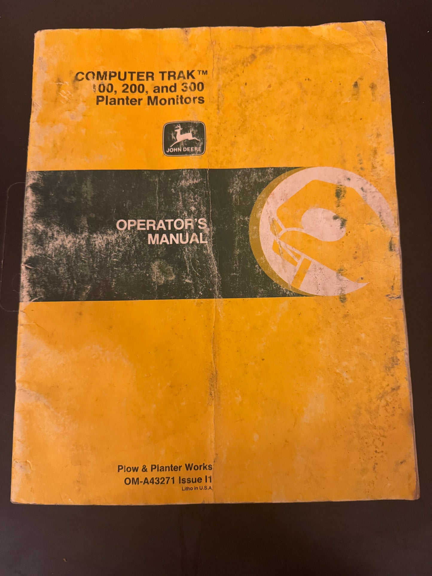 John Deere _ Computer Trak 100, 200 & 300 Planter Monitors _ Operator’s Manual