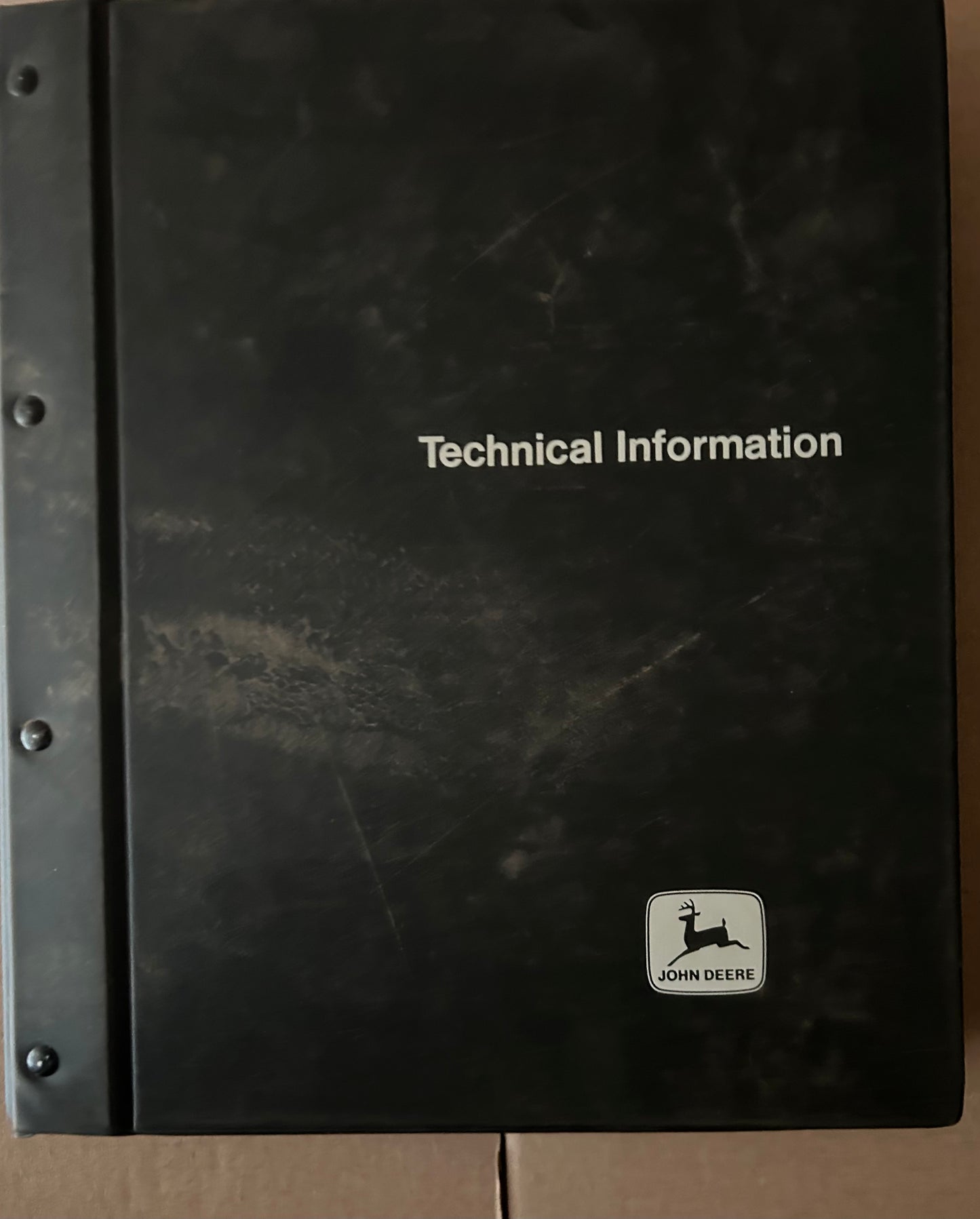 John Deere _ 544E Loader _ Parts Catalog & Operators Manual
