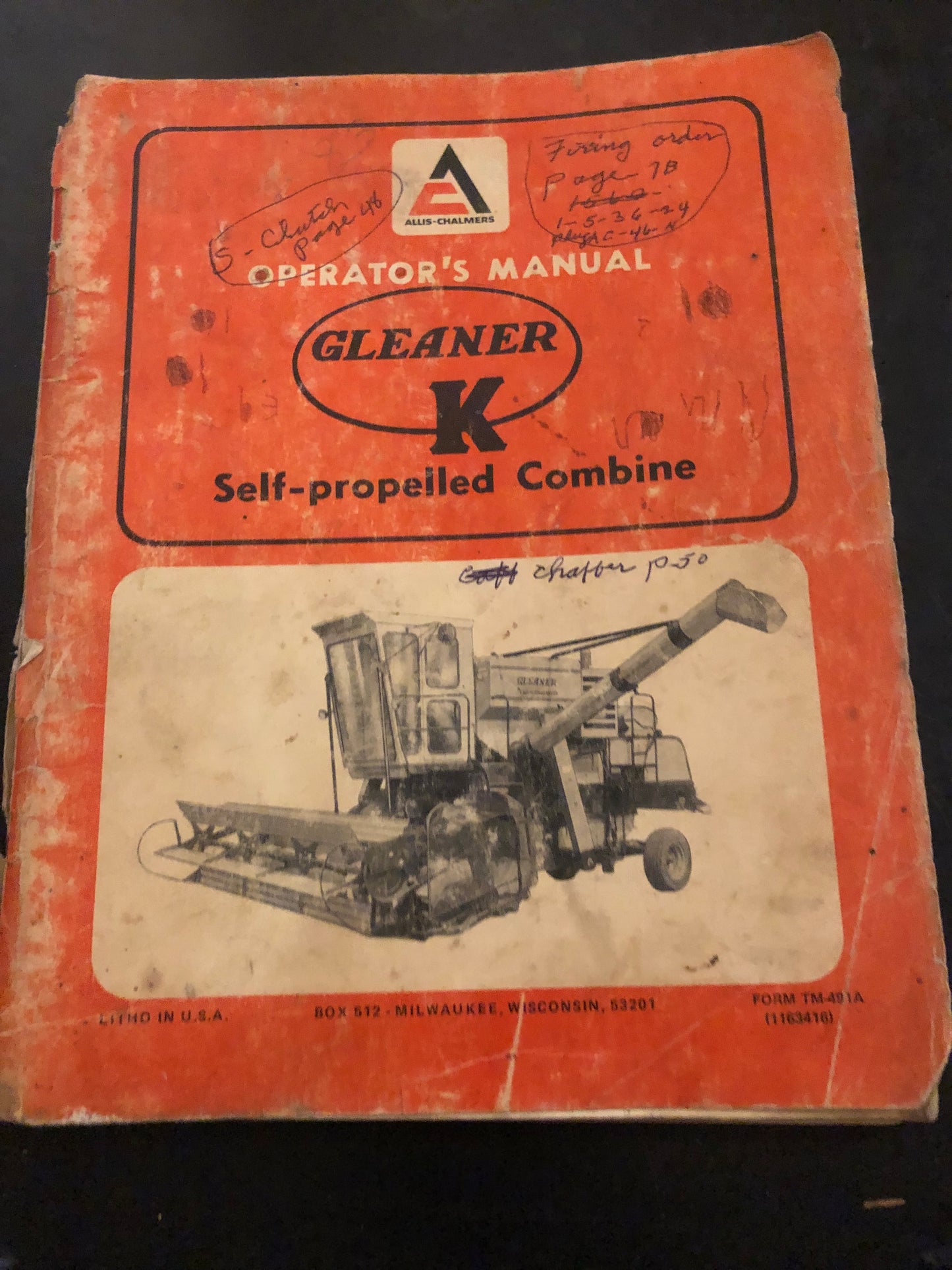 Allis-Chalmers Gleaner K Self-propelled Combine _ Operators Manual