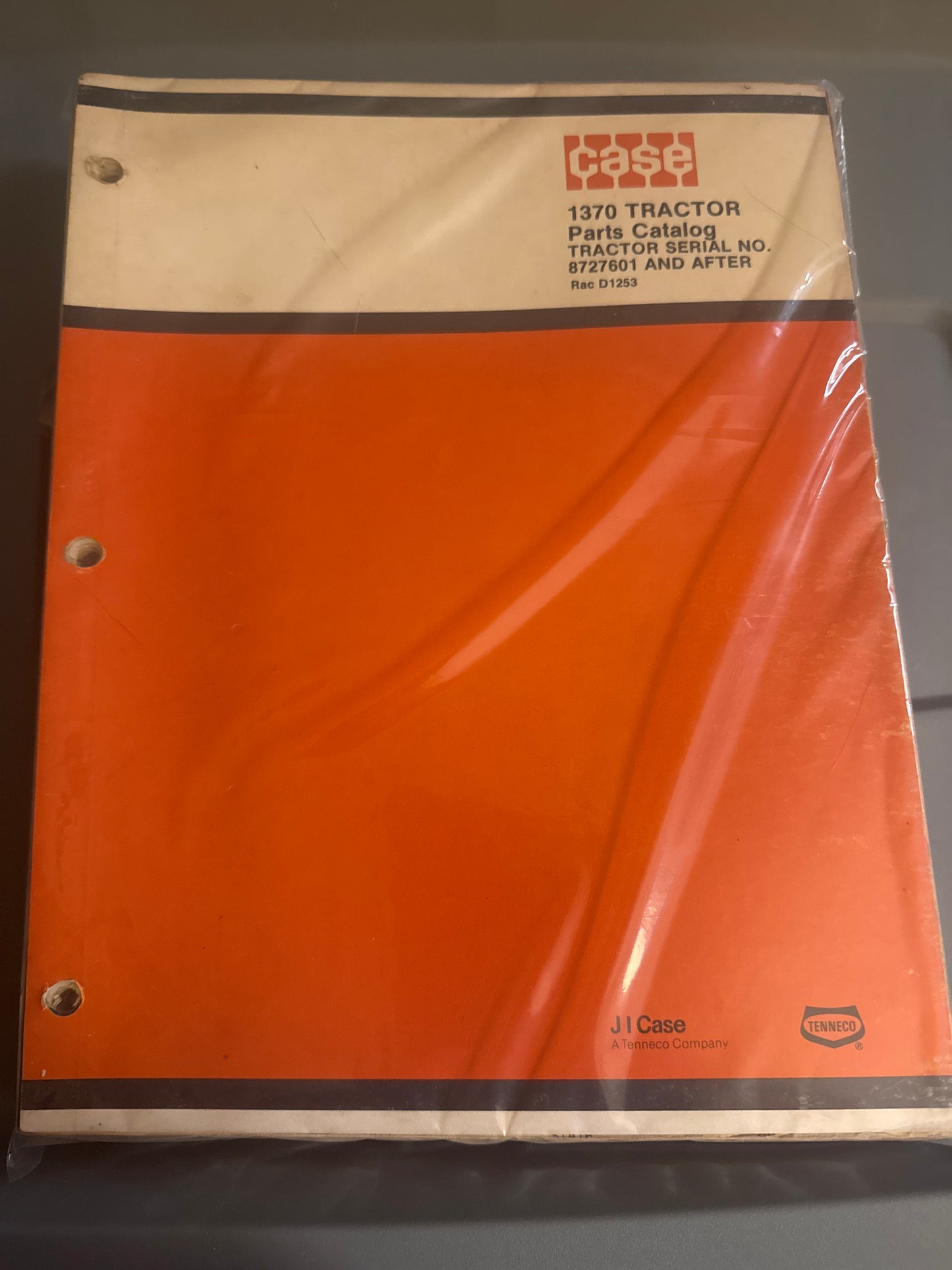 Case _ 1370 Tractor Serial No. 8727601 & After _ Parts Catalog Rac D1253