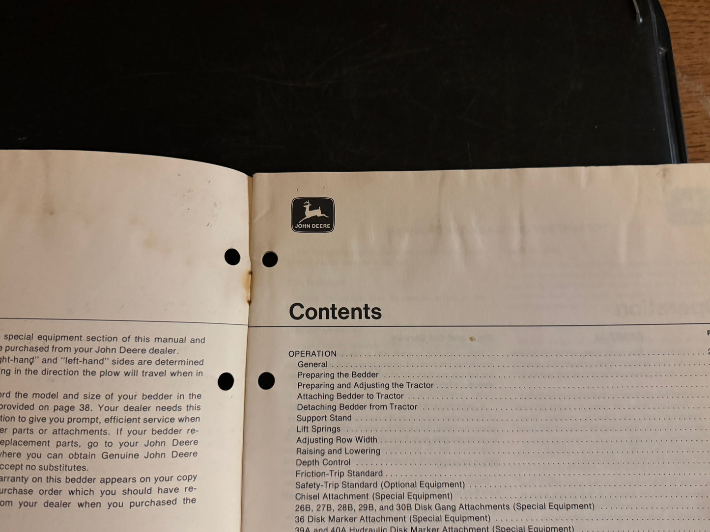 John Deere _ F884, F885 & F886 Integral Bedders _ Operator’s Manual OM-A17884 B1