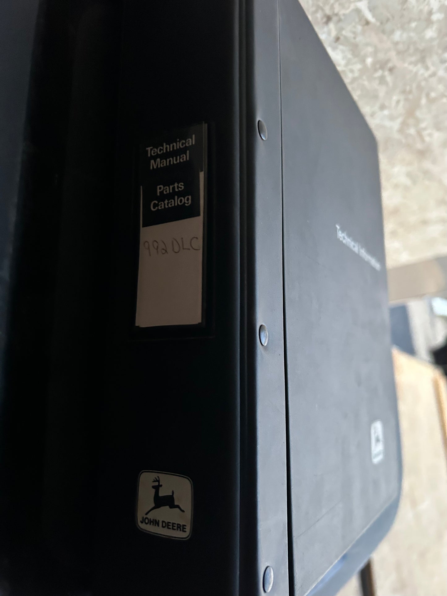 John Deere _ 992D-LC Excavator _ Technical Manual & Parts Manual