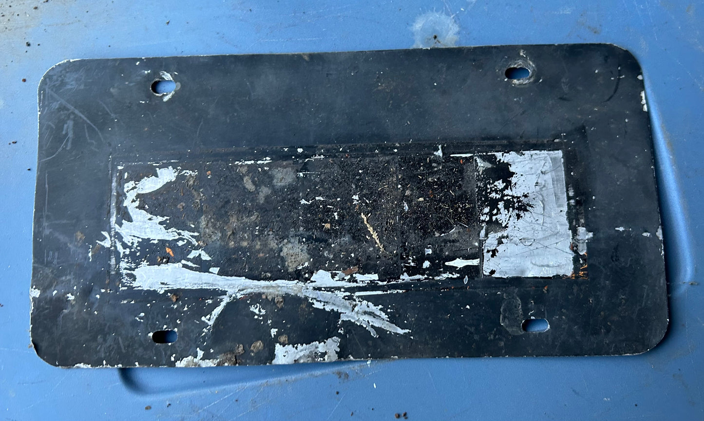 Used/Vintage License Plate - 1972 Swigart Museum Meet Participant Plate