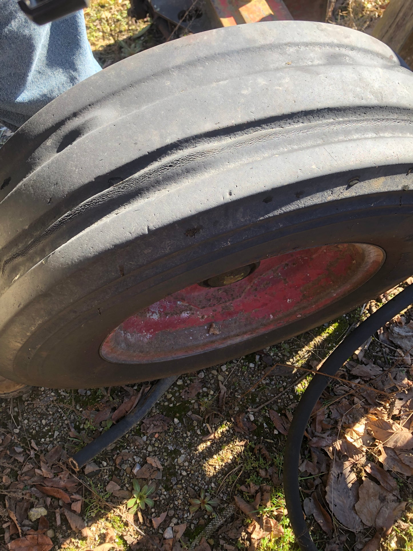 International 560 front wheels foam filled