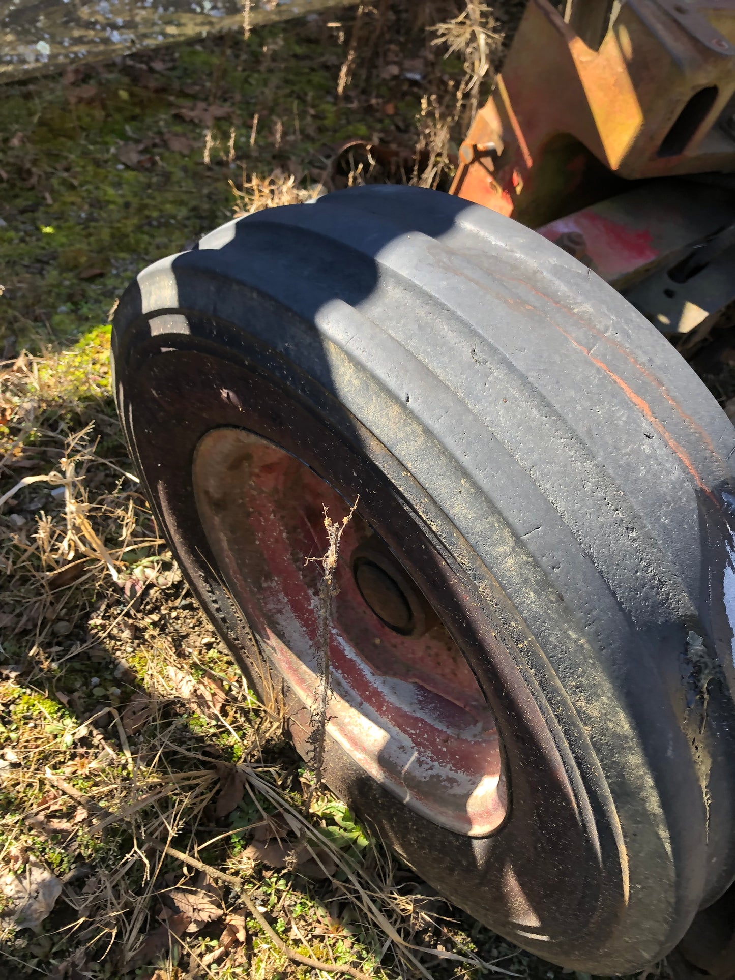 International 560 front wheels foam filled