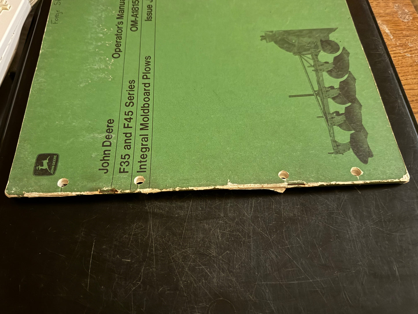 John Deere _ F35 & F45 Series Integral Moldboard Plows _ Operator’s Manual OM-A18157 J1