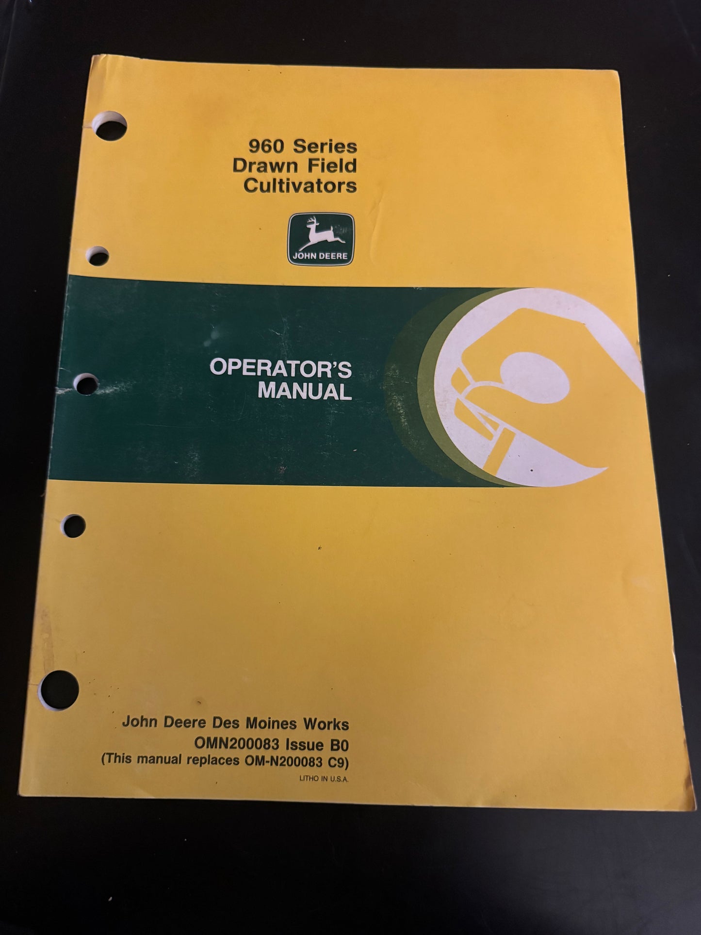 John Deere _ 960 Series Drawn Field Cultivators _ Operators Manual
