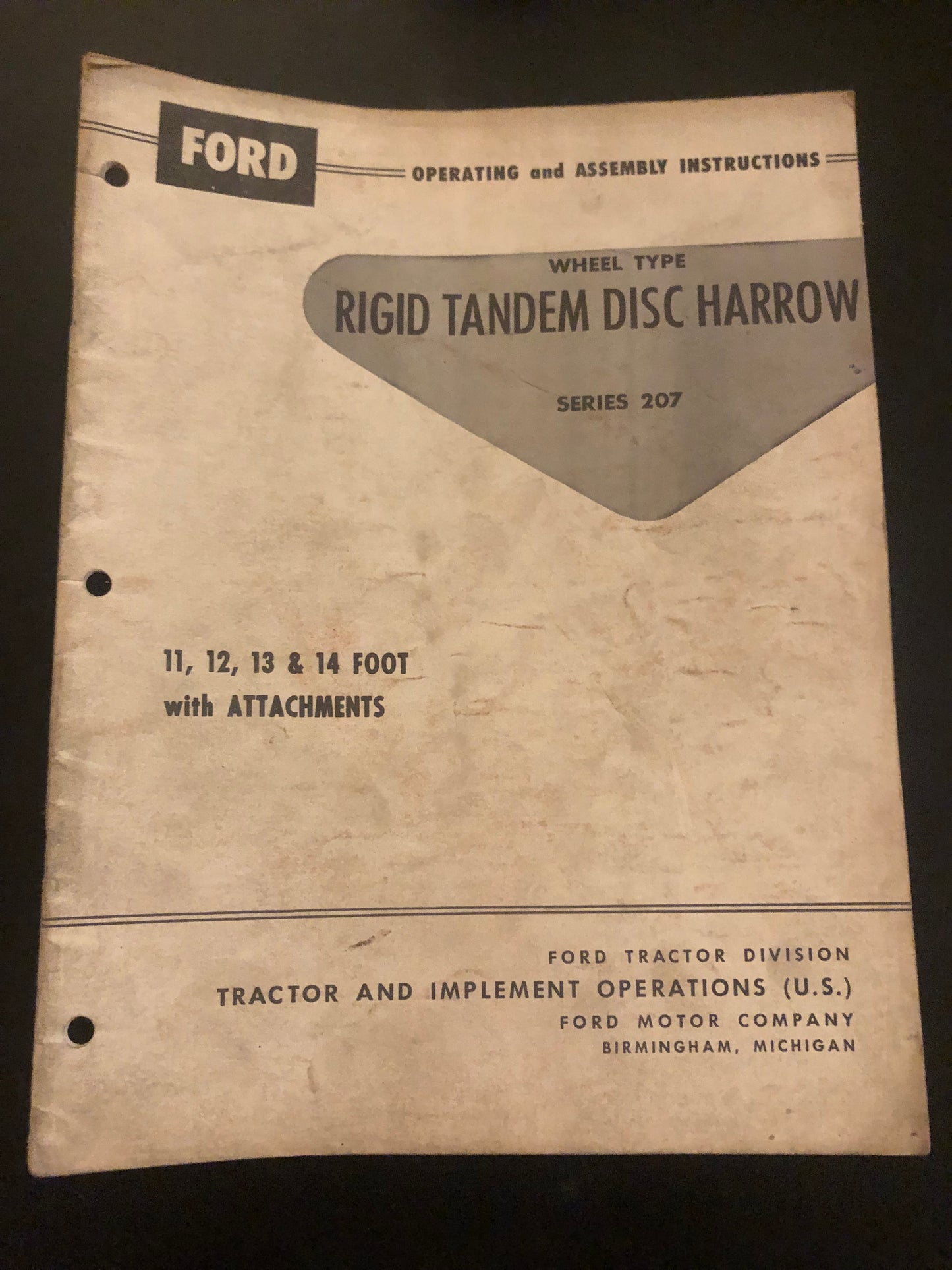 Ford _ Wheel Type Rigid Tandem Disc Harrow series 207 _ Operating & Assembly Instructions