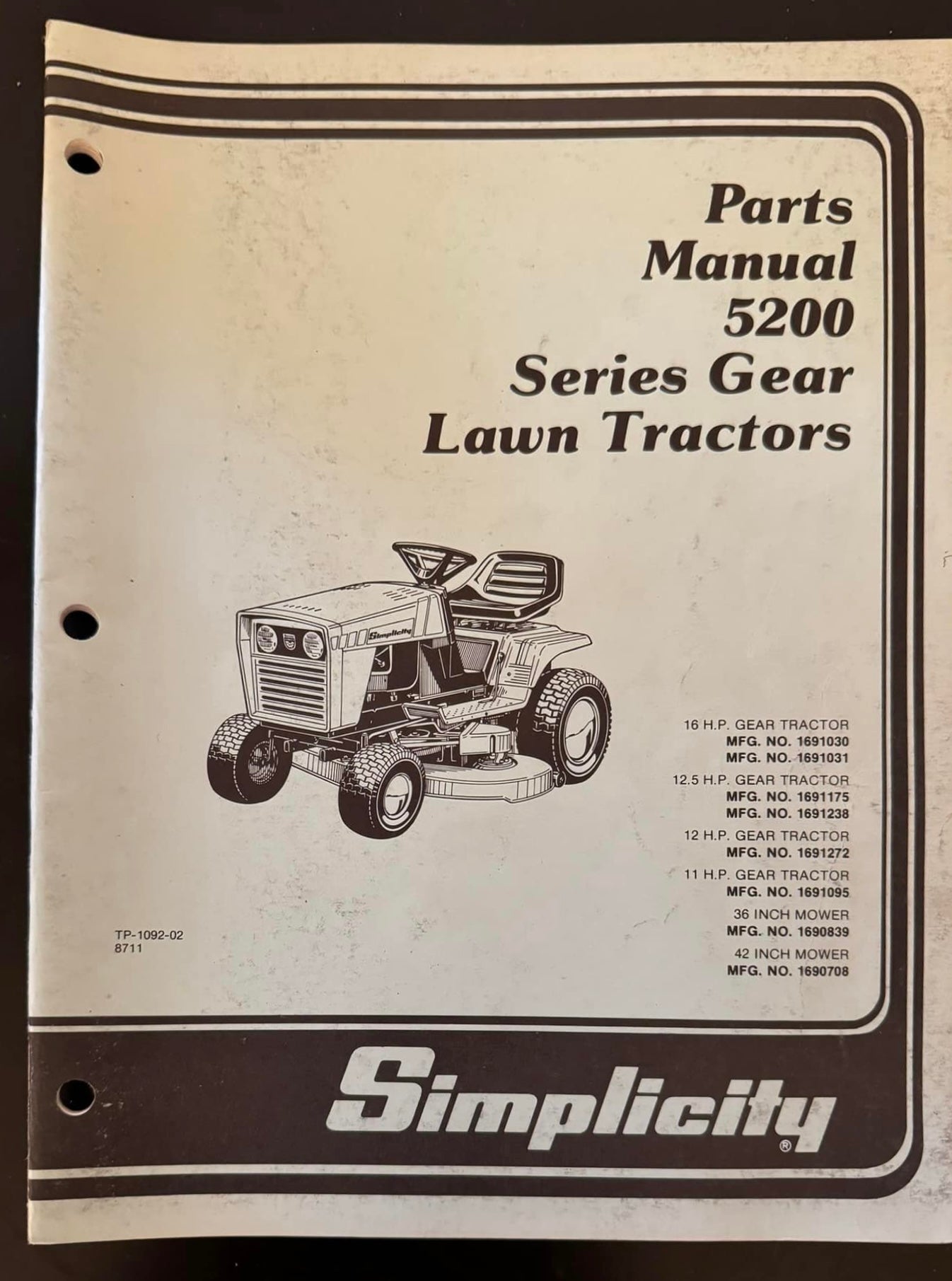 Simplicity 5200 Series Gear Lawm Tractors  _ Parts Manual