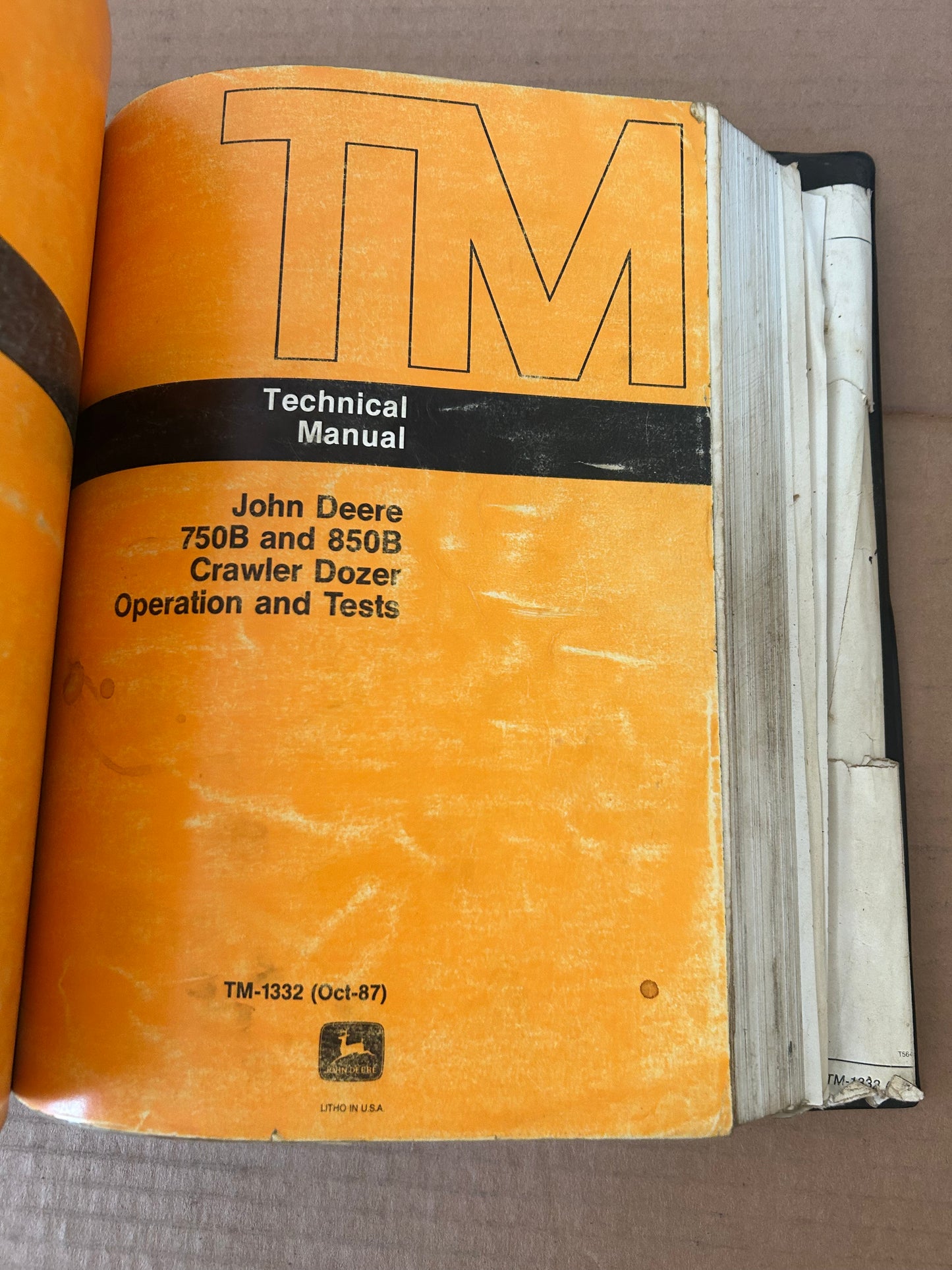 John Deere _ 750B & 850B Crawler Bulldozer _ Technical Manuals TM-1476 (Apr-89) & TM-1332 (Oct-87)