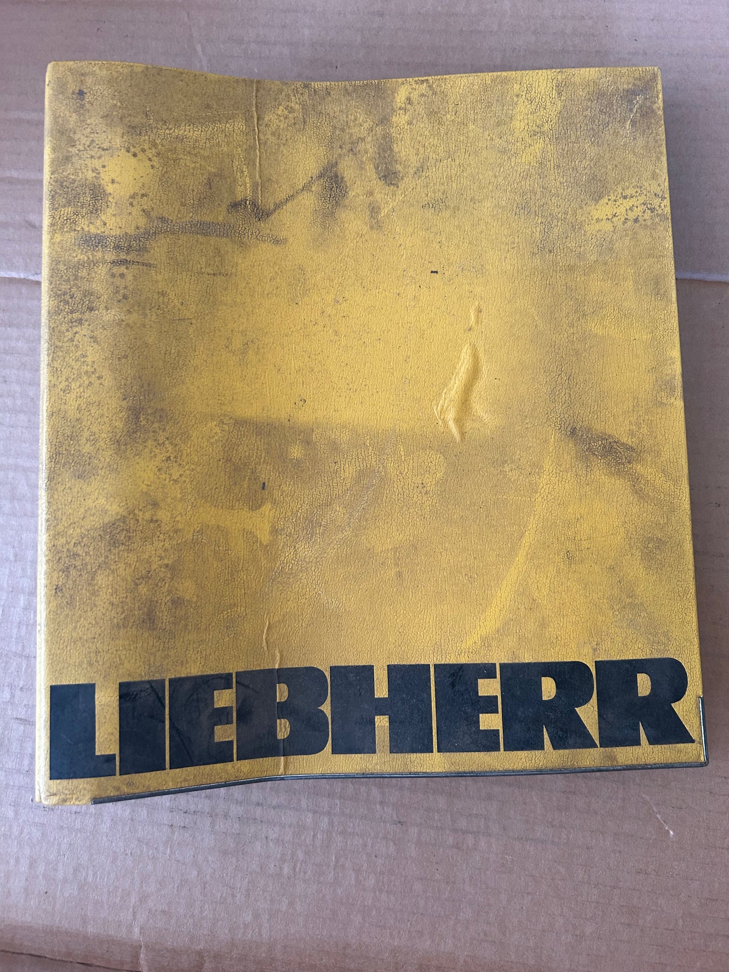 LEBHERR _ A 900, 902, 912, 922 & 932 Hydraulic Excavator _ section 8 - Electric Systems Manual