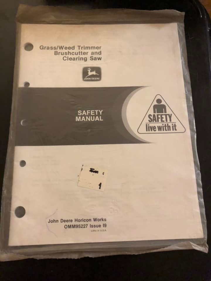 John Deere _ Grass/Weed Trimmer Brush Cutter and Clearing Saw _ Safety Manual