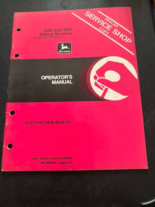 John Deere _ S80 & S82 Riding Mowers _ Operator’s Manual OM-M86641 H3