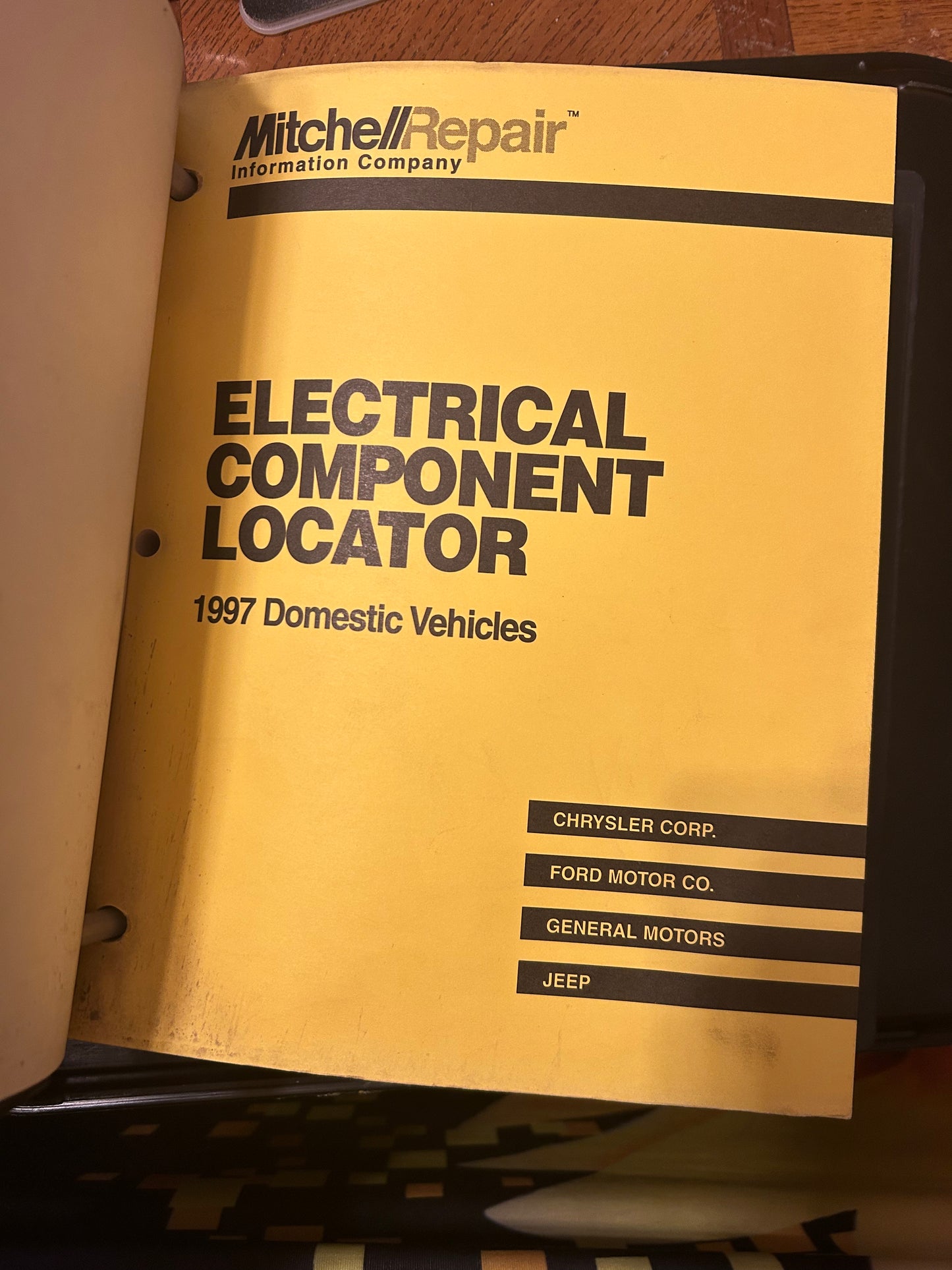 Mitchell Repair _ 1997-98 Electrical Component Locator - Domestic Cars, Light Trucks & Vans