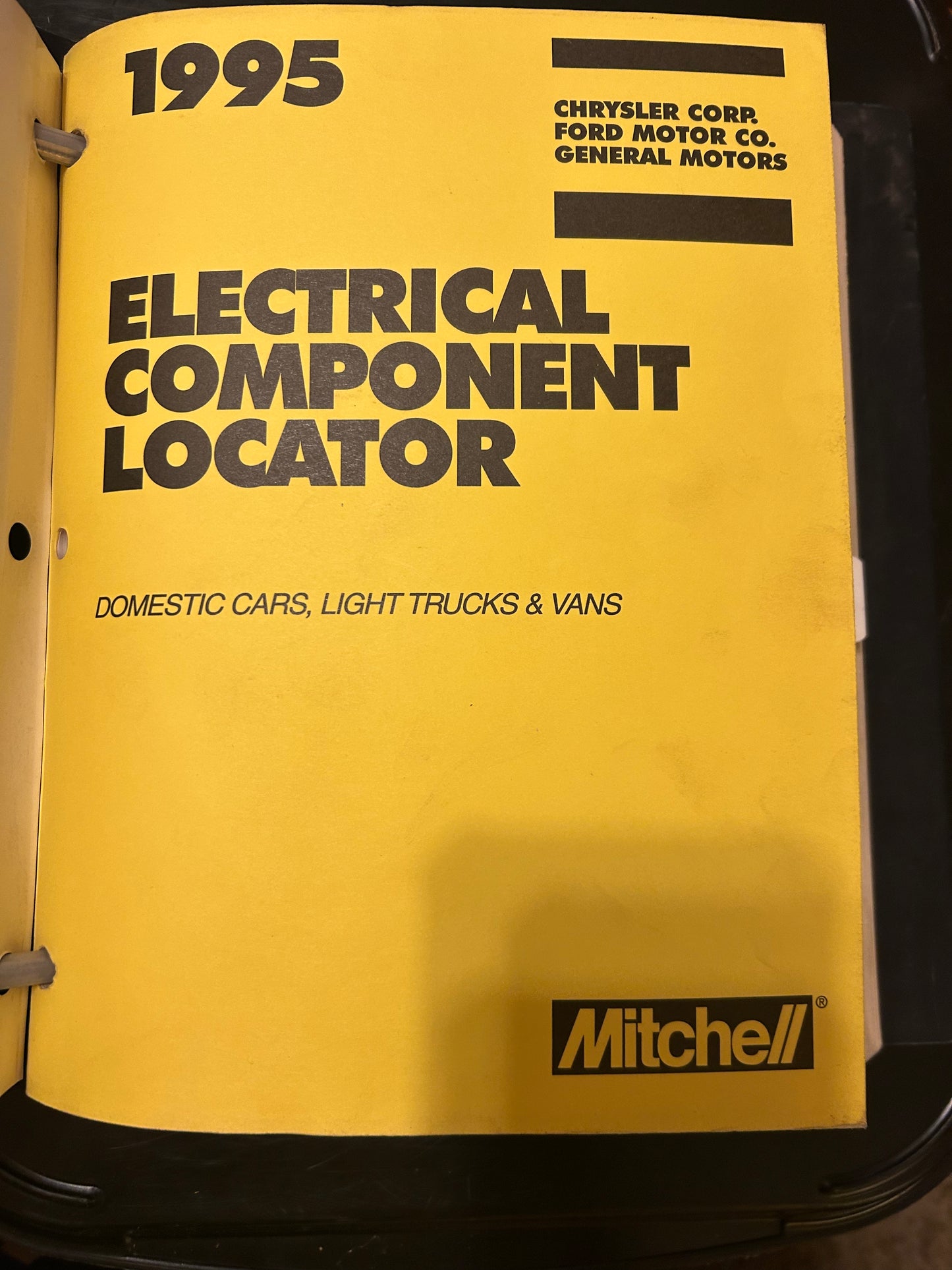 Mitchell Repair _ 1995-96 Electrical Component Locator - Domestic Cars, Light Trucks & Vans