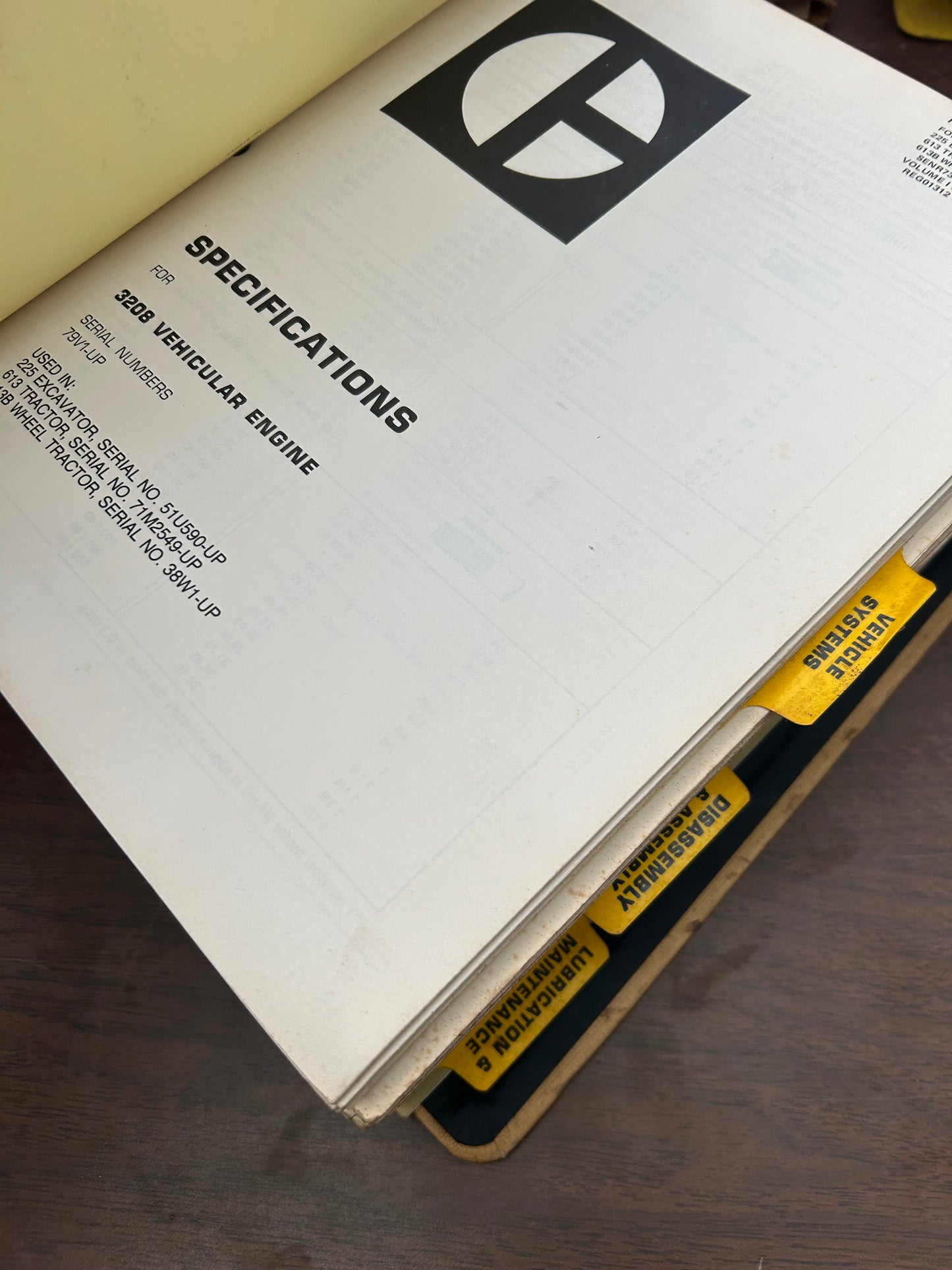 Caterpillar _ 225 Excavator _ Manuals Binder