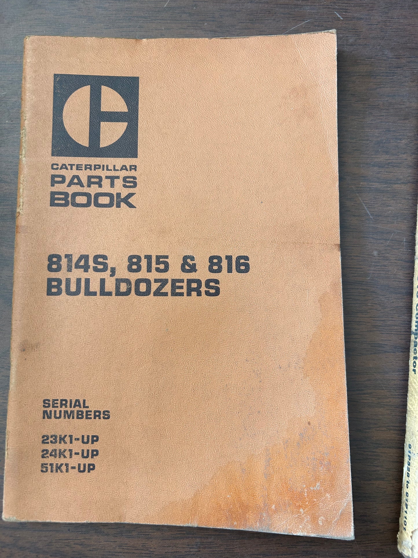 Caterpillar _ 814S, 815 & 816 Bulldozers _ Parts Book
