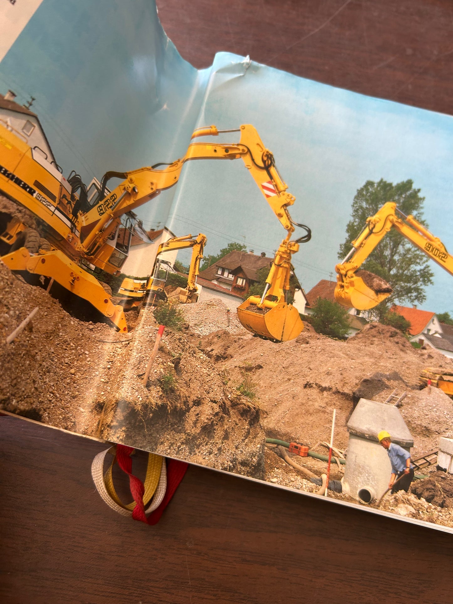 Liebherr _ Technical Handbook Earthmoving Product Lines Edition 1988