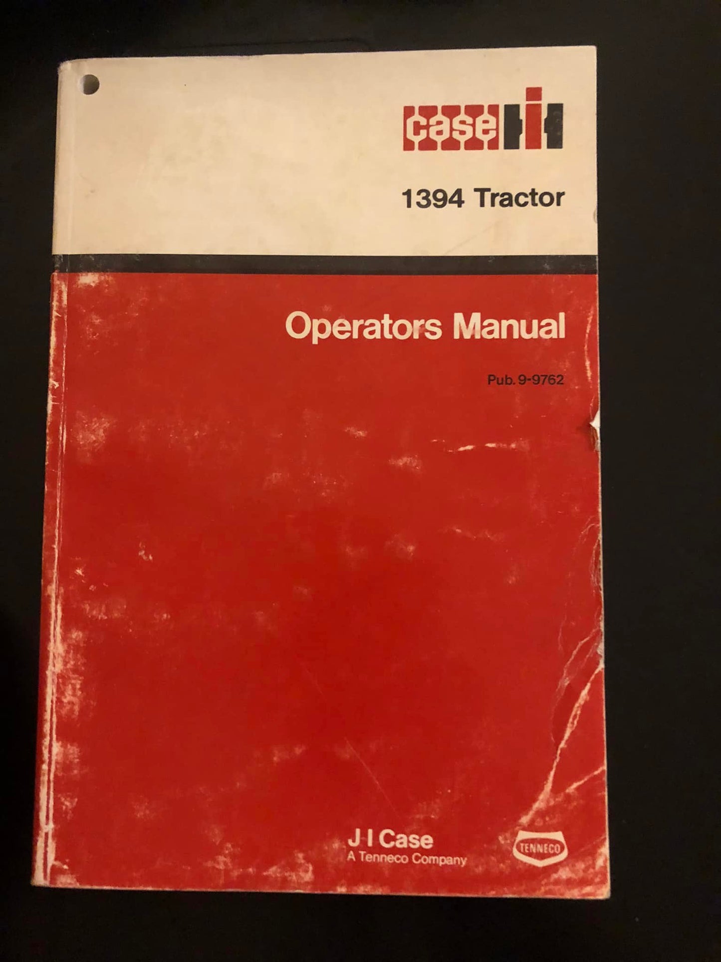 Case IH 1394 Tractor - Operators Manual