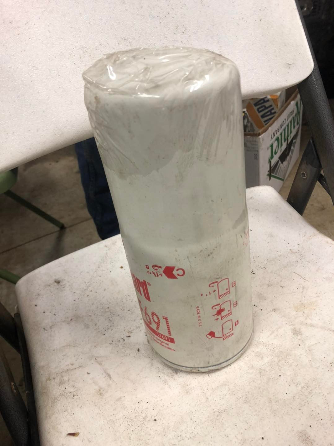 Fleetguard LF691 Oil Filter