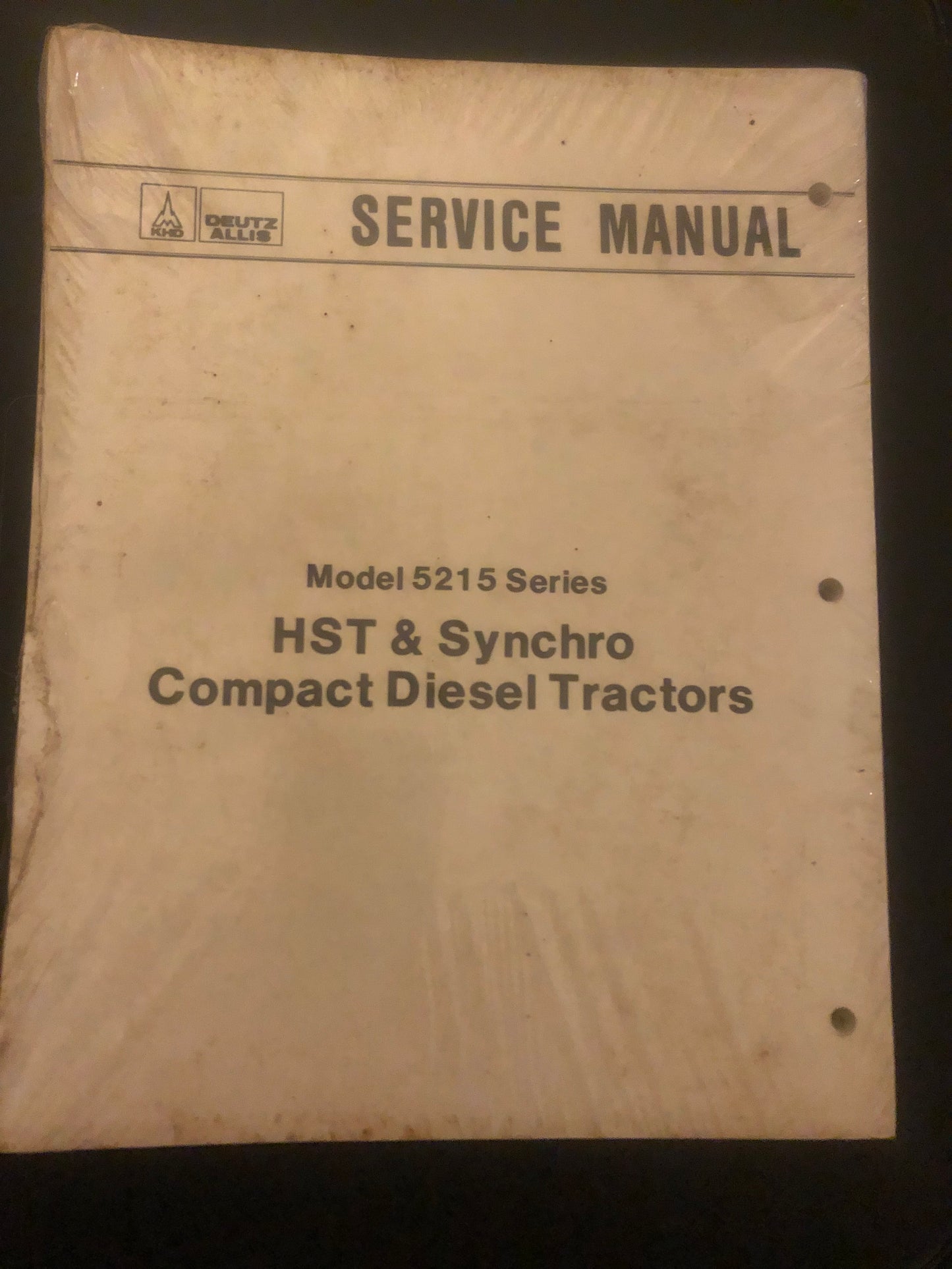 Deutz Allis _ HST & Synchro Compact Diesel Tractors _ Service Manual