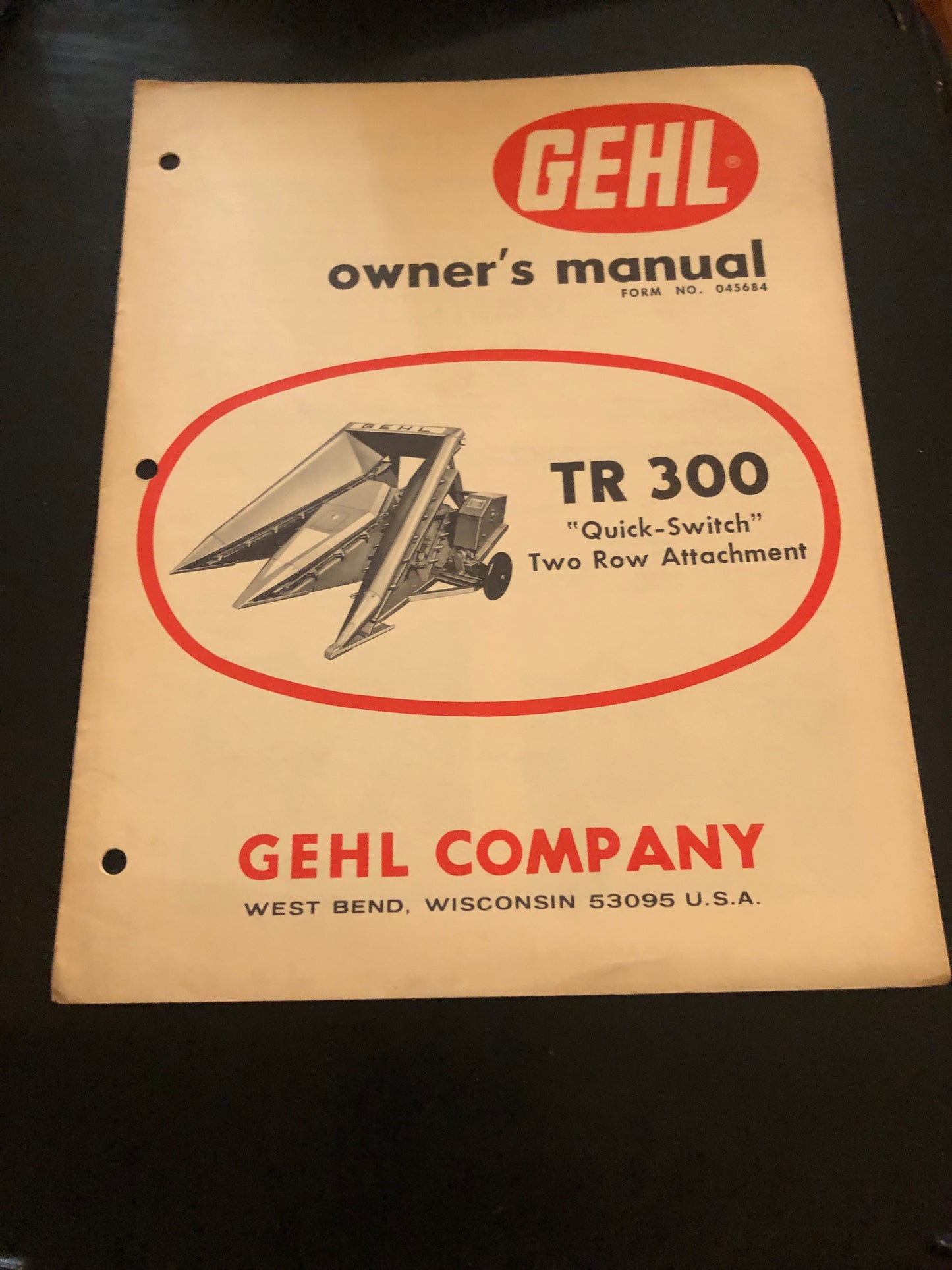 Gehl _ TR 300 “Quick Switch” Two Row Attachments _ Owner’s Manual