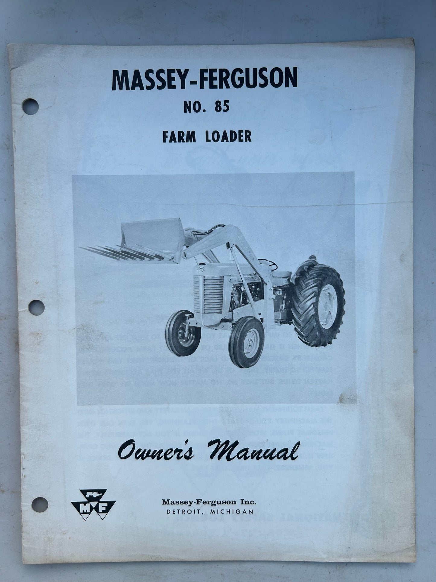 Massey Ferguson MF 85 Farm Loader _ Owner’s Manual