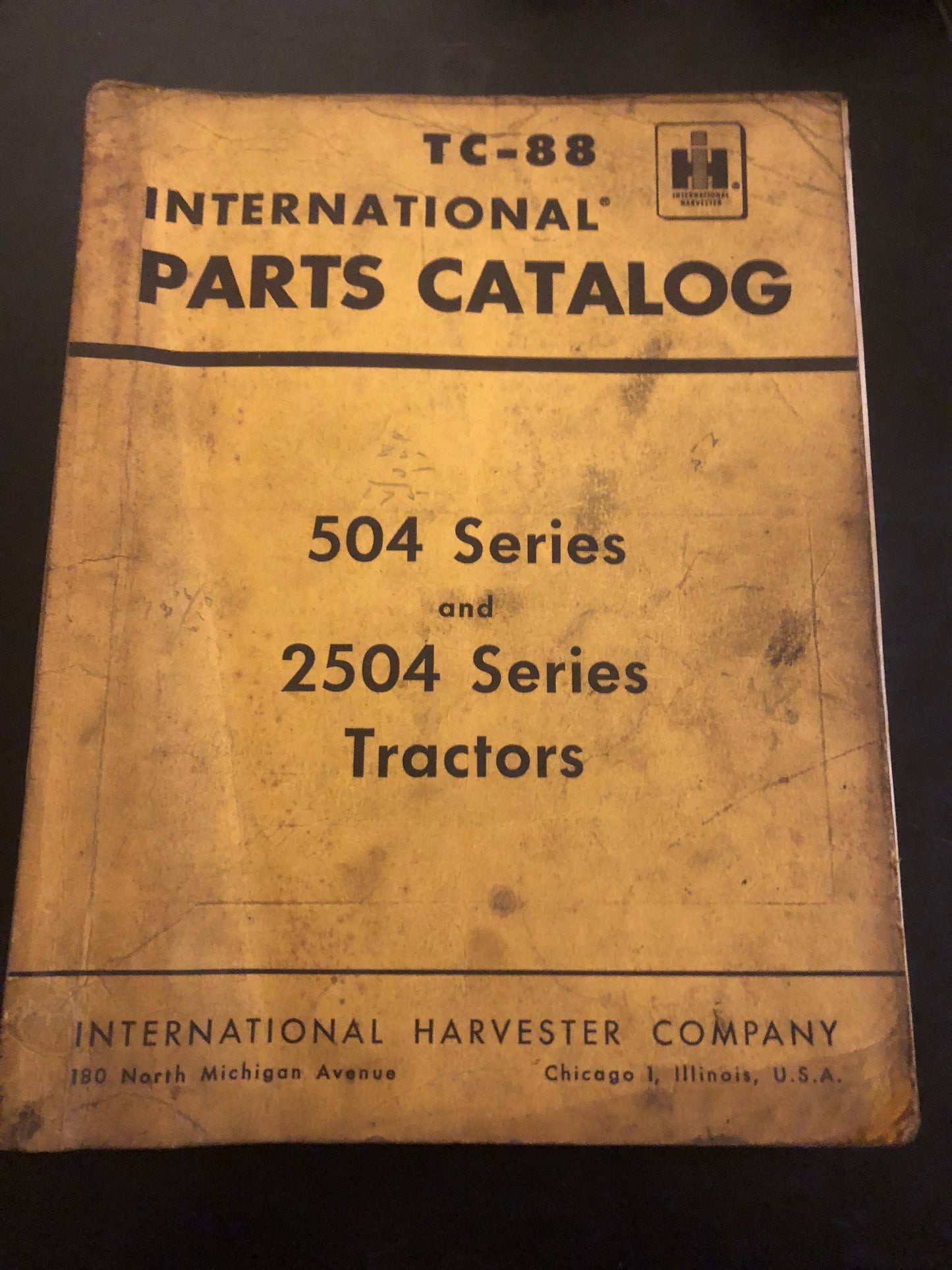 International _ 504 series and 2504 Series Tractors TC-88 _ Parts Catalog