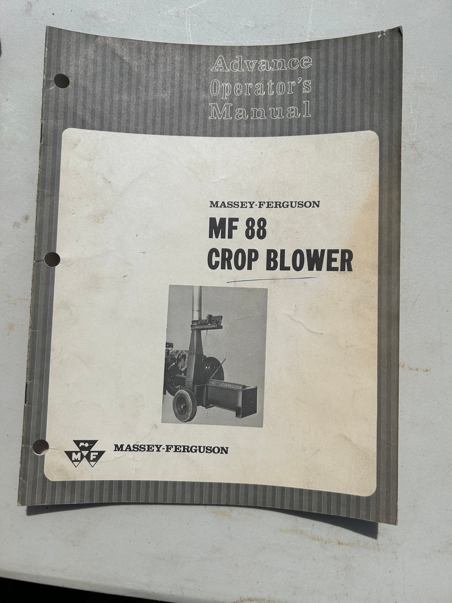 Massey Ferguson MF 88 Crop Blower _ Advance Operator’s Manual