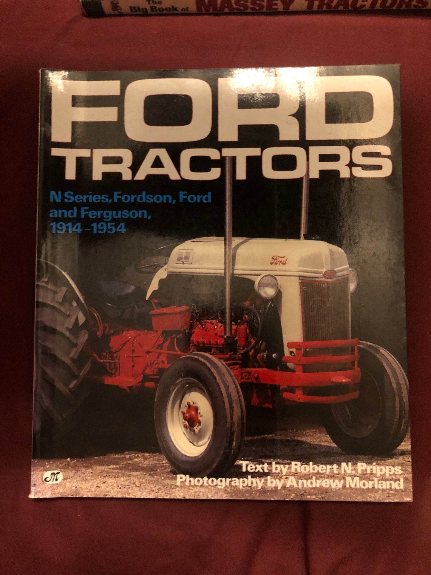 Ford Tractors by Robert Pripps & Andrew Moreland