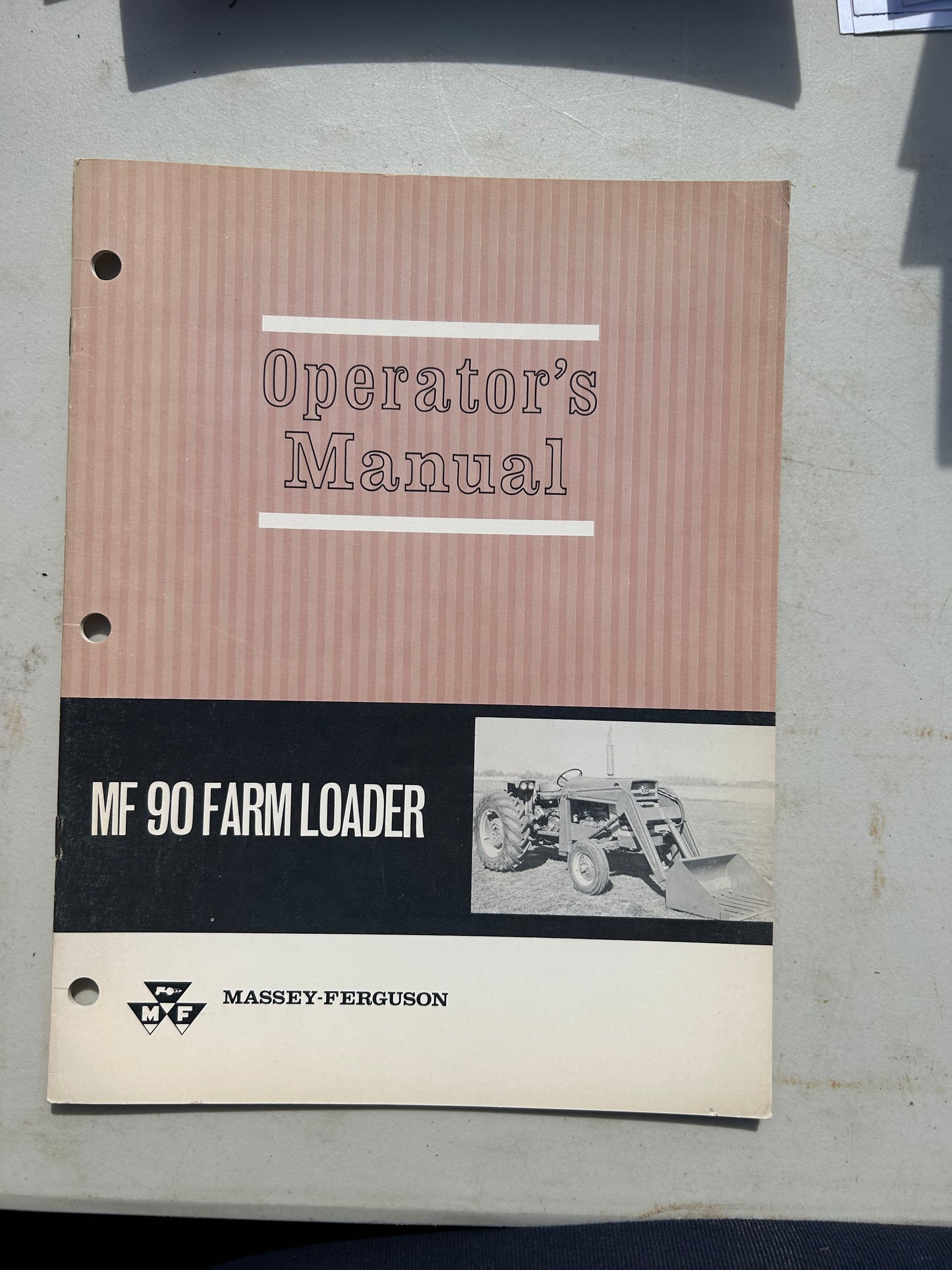 Massey Ferguson MF 90 Farm Loader _ Operator’s Manual