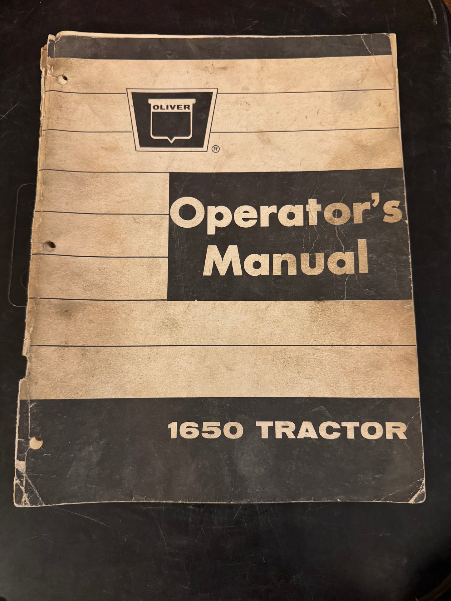 Oliver _ 1650 Tractor _ Operator’s Manual