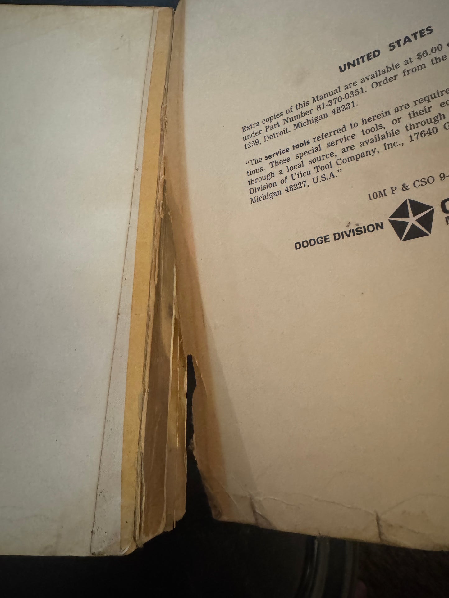 Dodge Trucks _  Low Cab Forward & Tilt Cab Model 500-1000 _ Service Manual