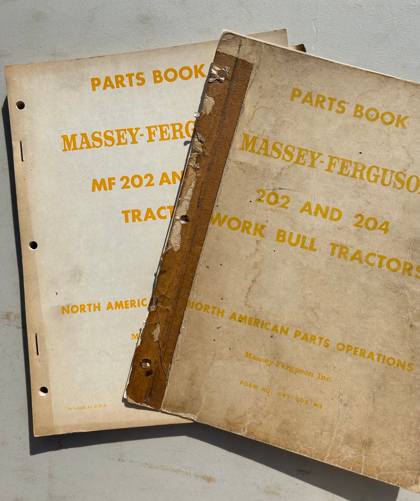 Massey Ferguson _ 202 & 204 Woork Bull Tractors _ Parts Book