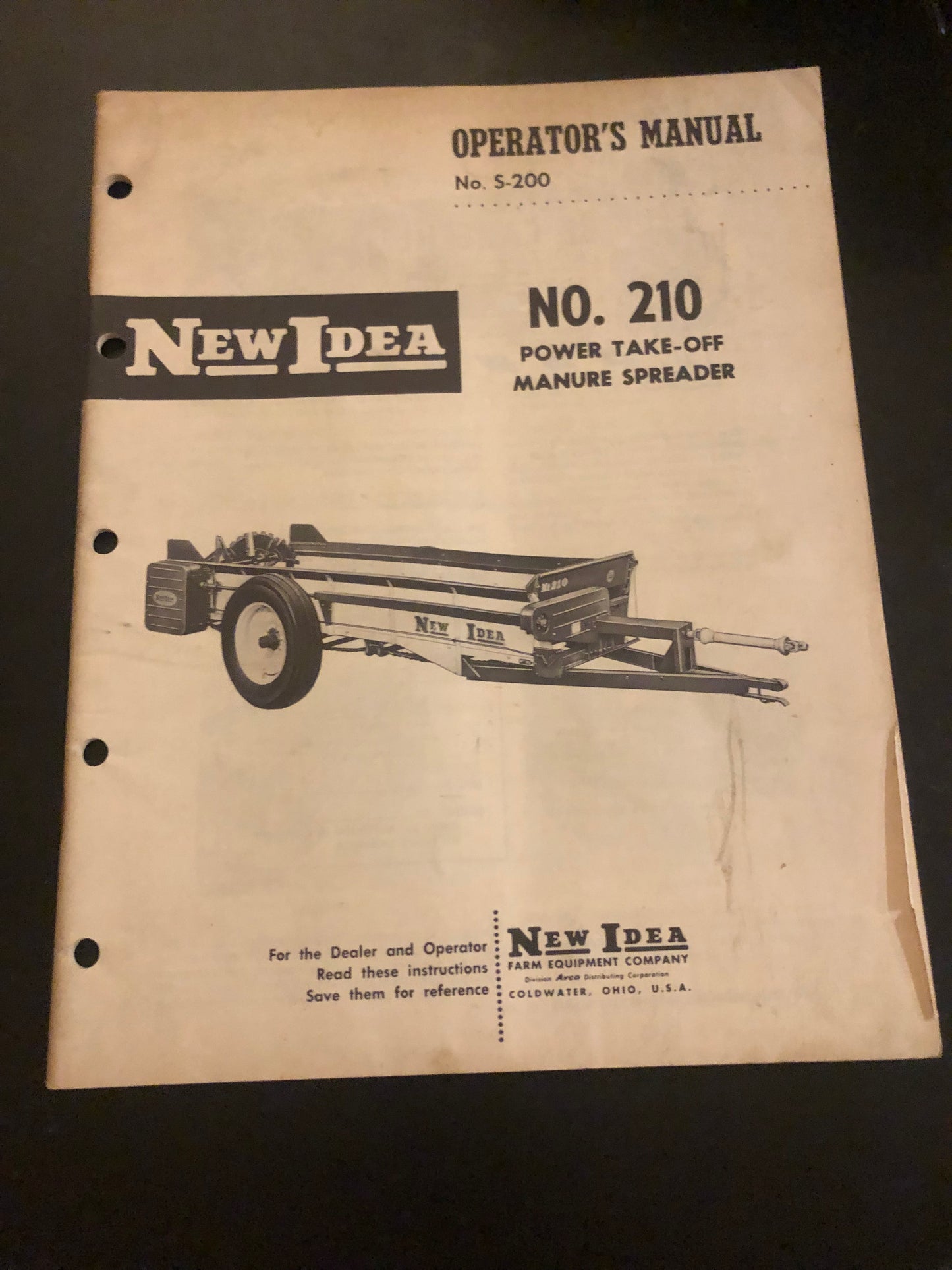 New Idea _ no 210 Power take-off Manure Spreader _ Operator’s Manual