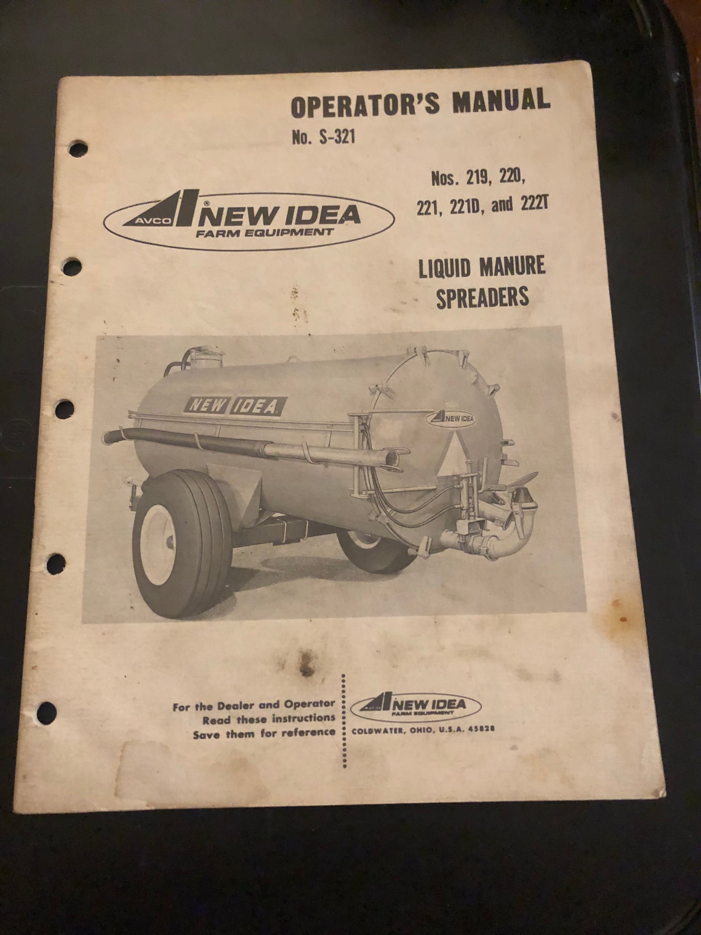 New Idea _ no 219, 220, 221, 2210 & 2221 Liquid Manure Spreaders S-321 _ Operator’s Manual