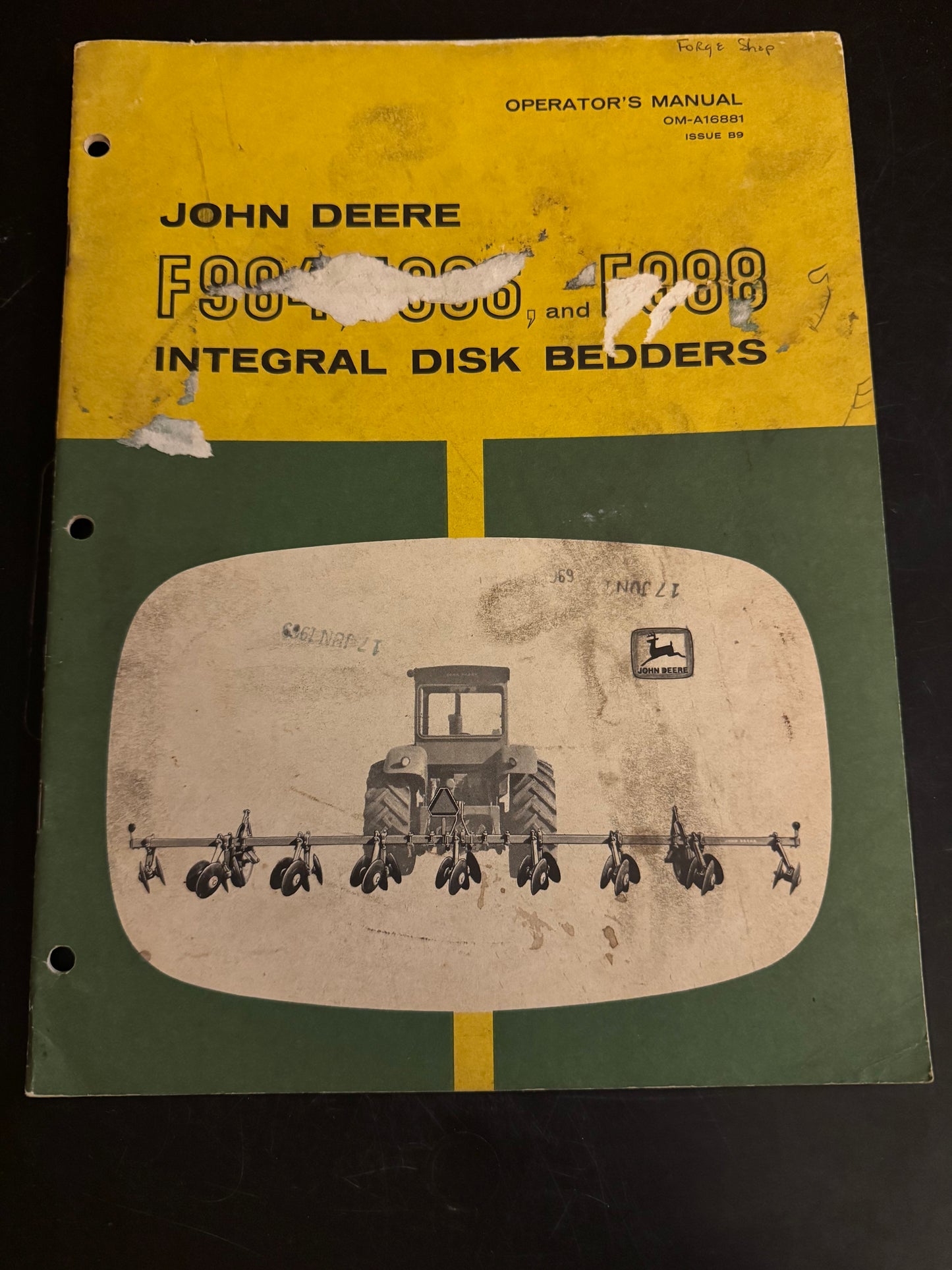 John Deere _ F984, F986 & F988 Integral Disk Bedders _ Operator’s Manual