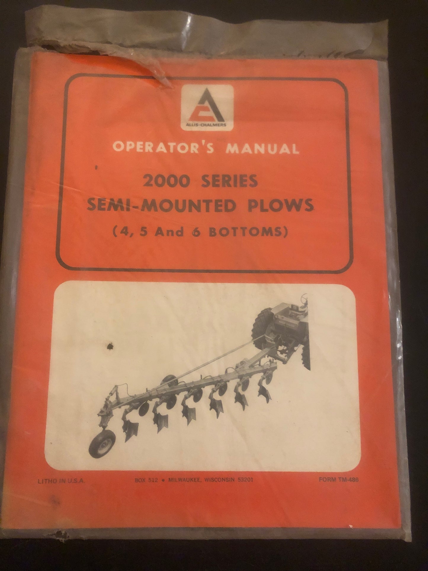 Allis-Chalmers _ 2000 series Semi-Mounted Plows _ Operator’s Manual