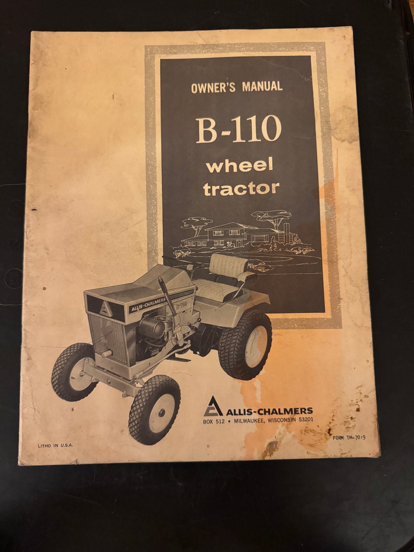Allis-Chalmers B-110 Wheel Tractor Owner’s Manual