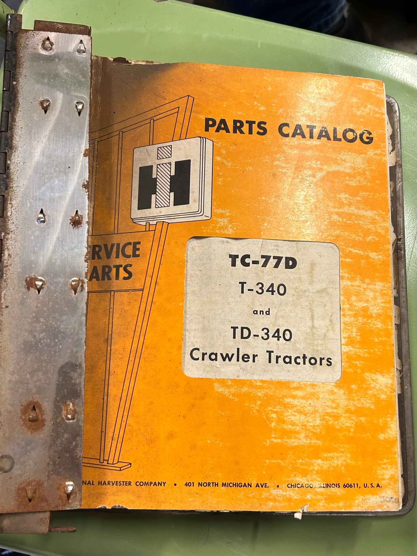 IH _ T-340 & T340 Crawler Tractors _ Parts Catalog TC-77D