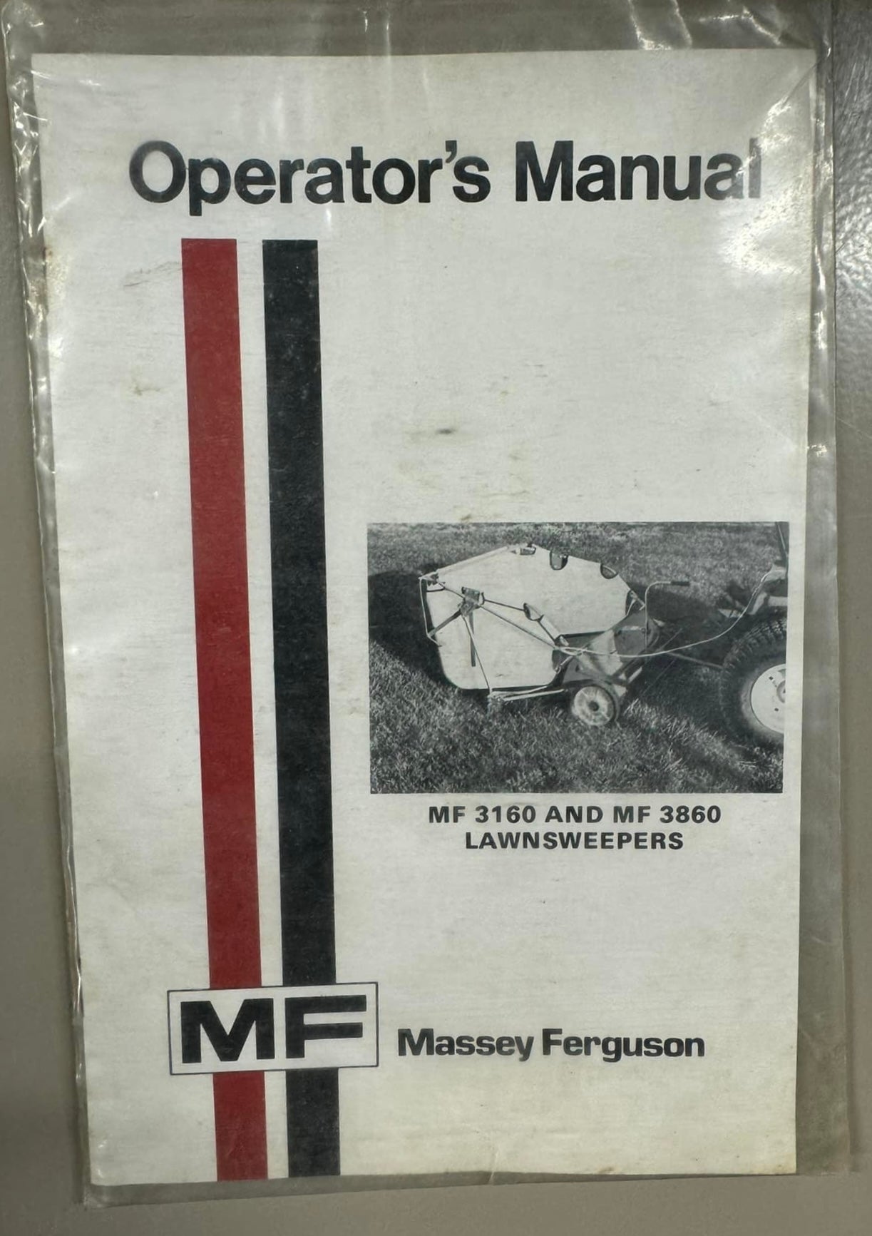 Massey Ferguson _ MF 3160 & 3860 Lawn Sweepers _ Operator’s Manual