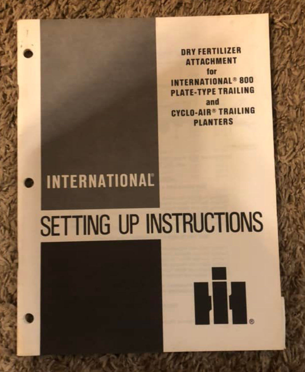 IH _ Dry Fertilizer Attachement for International 800 _ Setting Up Instructions