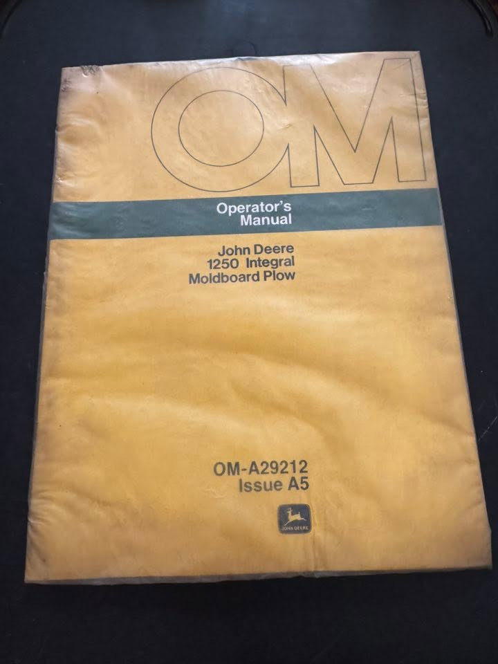John Deere _ 1250 Integral Moldboard Plows _ Operator's Manual