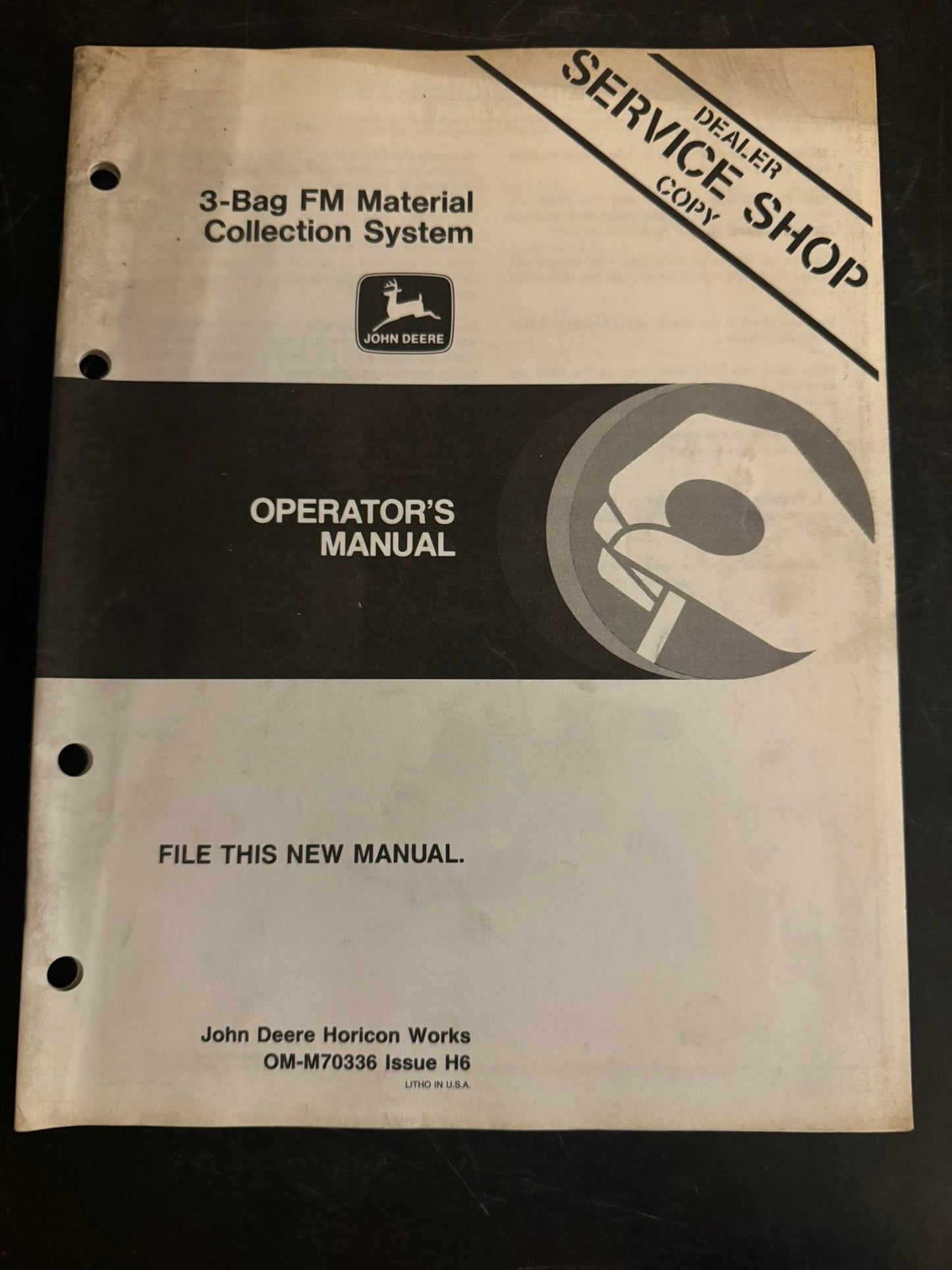 John Deere - 3 Bag Material Collection System (MCS) Operator’s Manual