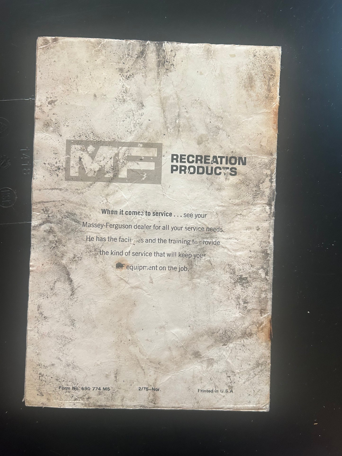 Massey Ferguson _ MF 630
DOZER BLADE _ Operator’s Manual
